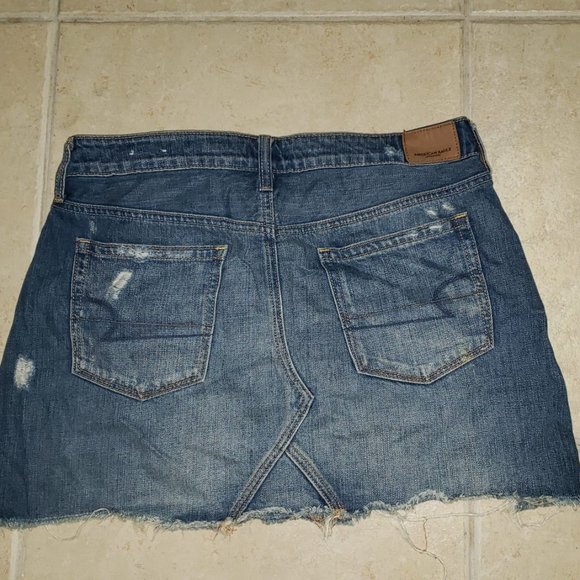 American Eagle Blue Jeans Skirt Size 10 - Picture 2 of 2